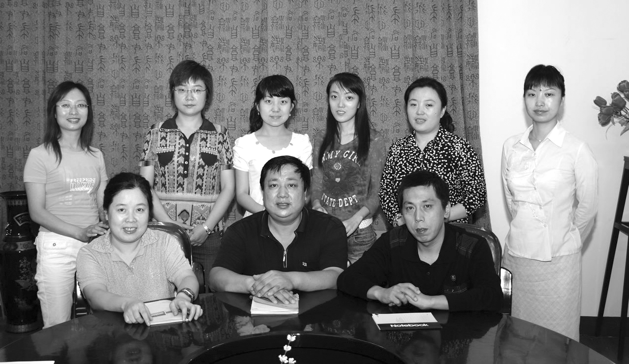 The School Management and the Immersion Teaching Team at Xi Dian. 